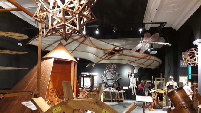 Image from: In Asia, this spectacular exhibition immerses visitors in the fascinating and visionary inventions of Leonardo da Vinci