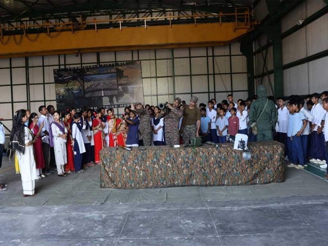 Image from: Indian Army's Spearhead Division organises vibrant youth empowerment programme under Project NAVBHARAT