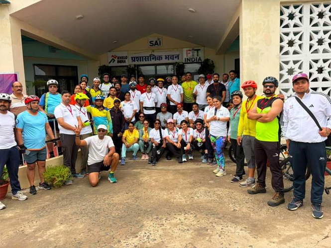 Image from: SAI CRC Bhopal organises “Sundays on Cycle” with Art of Living Foundation