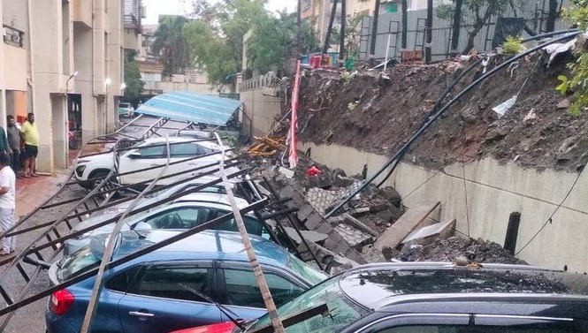Image from: Pune wall collapse: 14 vehicles damaged in residential society in wee hours after rains