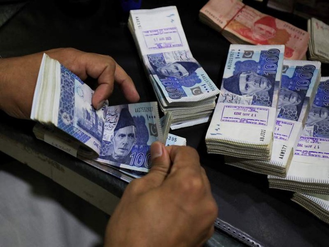 Image from: Massive PKR 8.5 billion transit scam exposes rampant state corruption in Pakistan as top bureaucrat is jailed