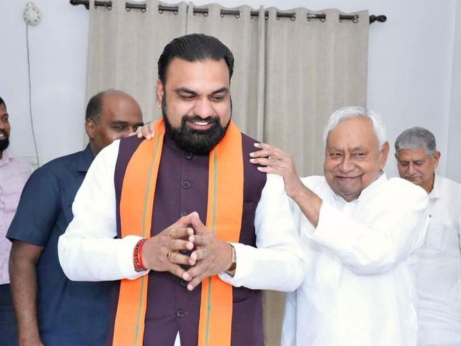 Image from: Bihar: CM Samrat Choudhary meets Nitish Kumar ahead of Assembly Session
