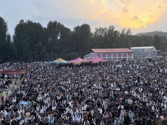 Image from: Pak's brutality intensifies in PoJK as protesters, security forces clash in Muzaffarabad