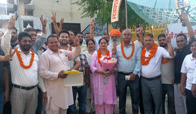 Image from: AAP sweeps Hoshiarpur MC polls