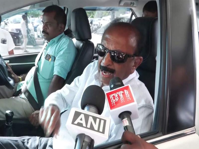 Image from: MDMK chief Vaiko says he will stand as "shield" for Tamil Nadu CM Vijay, attacks DMK