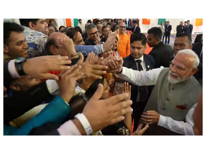 Image from: Indonesia: PM Modi receives warm welcome from Indian diaspora in Jakarta