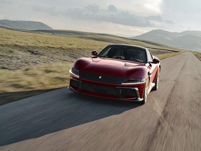Image from: Ferrari introduces 12Cilindri Manuale, limited to 1,499 units