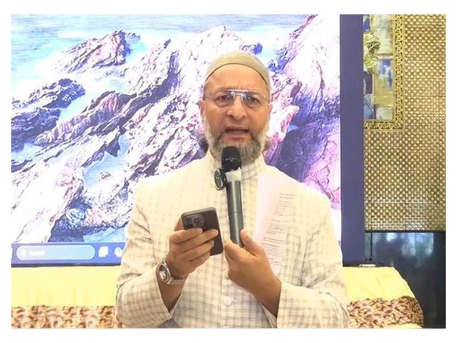 Image from: Asaduddin Owaisi urges Telangana CM to issue citizens Permanent Residence Certificates amid ongoing SIR drive