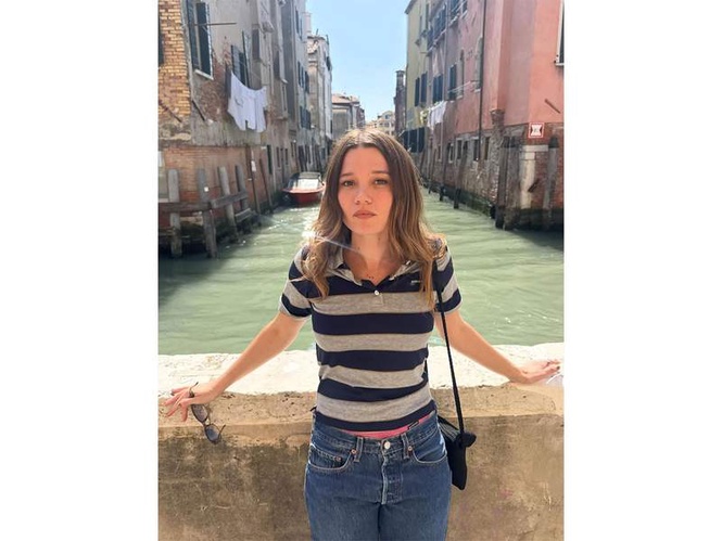 Image from: Rain Spencer, Ariana Greenblatt to star in Anne Hathaway's production film 'Little Five'