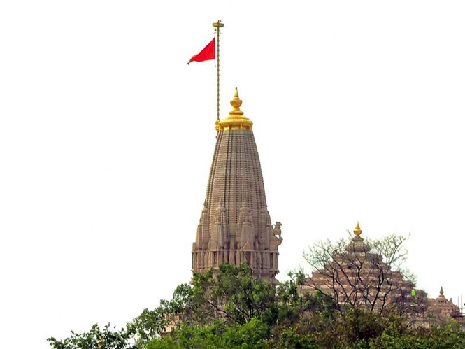 Image from: "Staff seen concealing cash in shoes, clothes": SIT probe points to "repeated" security lapses in Ram Mandir donation row