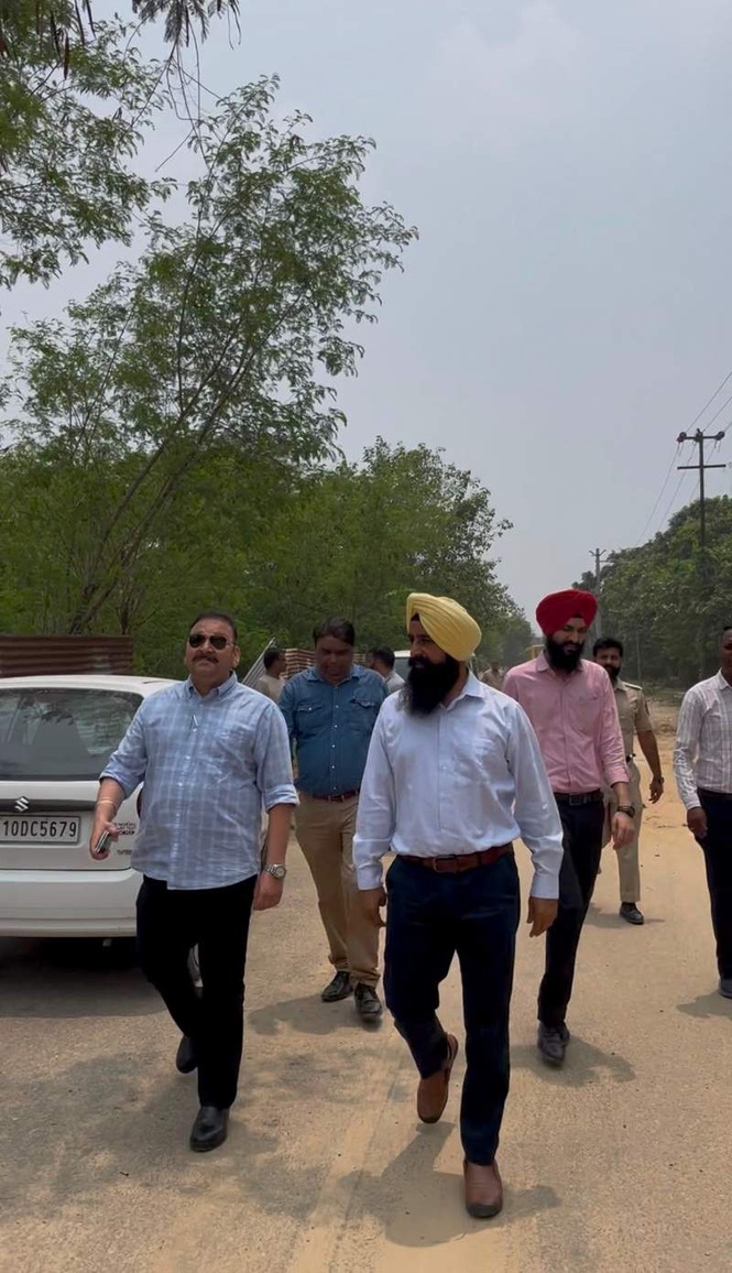 Image from: LIT chief inspects rain-hit City Centre roads
