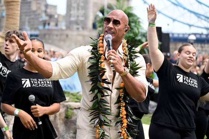 Image from: Dwayne ‘The Rock’ Johnson reacts on social media after receiving ‘incredibly cool’ gift from WWE fan
