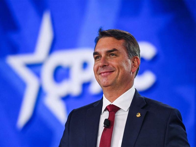 Image from: Flavio Bolsonaro urges Trump to delay proposed tariffs on Brazil until after October polls