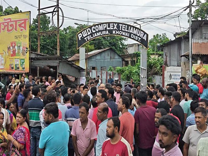 Image from: Tripura: Power outage crisis sparks massive protest in Teliamura, NH blocked