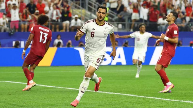 Image from: Portugal vs Spain: Merino scores in injury time to send La Roja to quarter-finals