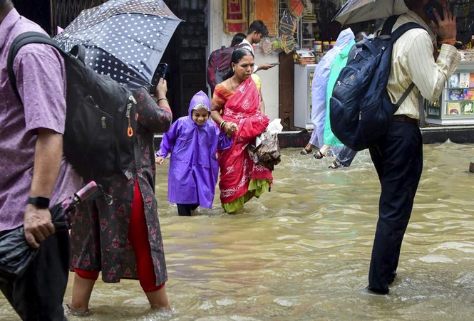 Image from: Mumbai schools, colleges shut today as IMD issues ‘orange’ alert for heavy rain