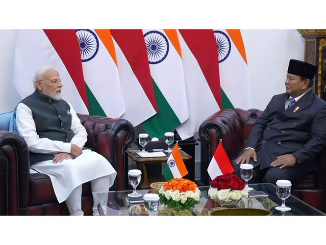 Image from: PM Modi holds bilateral meeting with Indonesian President Subianto