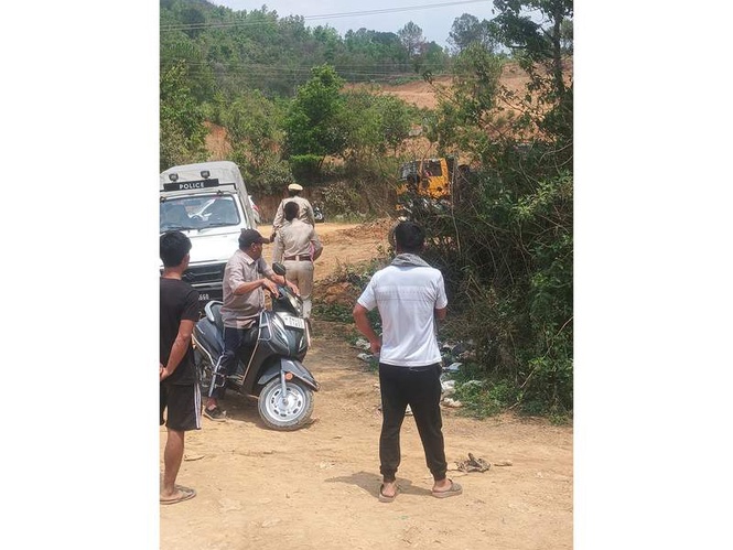 Image from: Manipur: Unidentified female body found at Churachandpur, police launches investigation