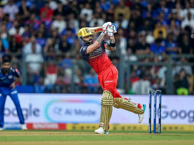 Image from: "You could see he wasn't fully satisfied": Harbhajan on Kohli's fifty against MI