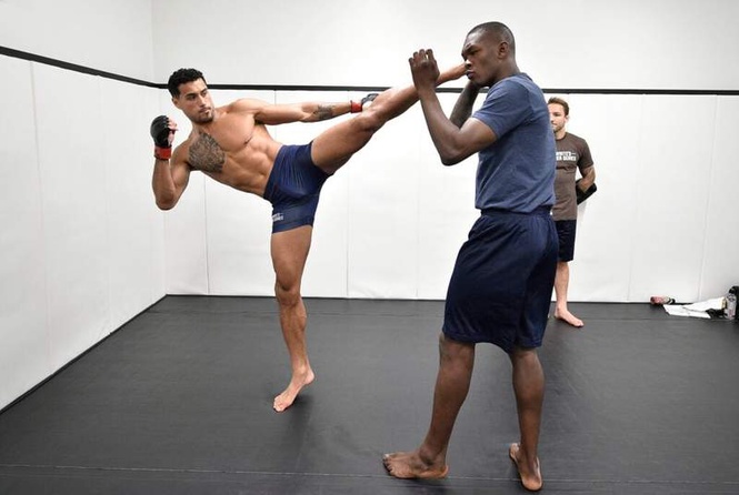 Image from: Carlos Ulberg title win sparks Israel Adesanya feud rumours among UFC fans