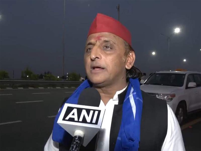 Image from: "He is a fake saint, remember Ramayana": Akhilesh Yadav to people of Bengal a day after Yogi Adityanath attacked TMC