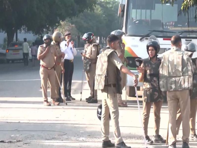 Image from: UP govt panel increases interim wages after Noida Phase 2 workers' protest; sit-in continues