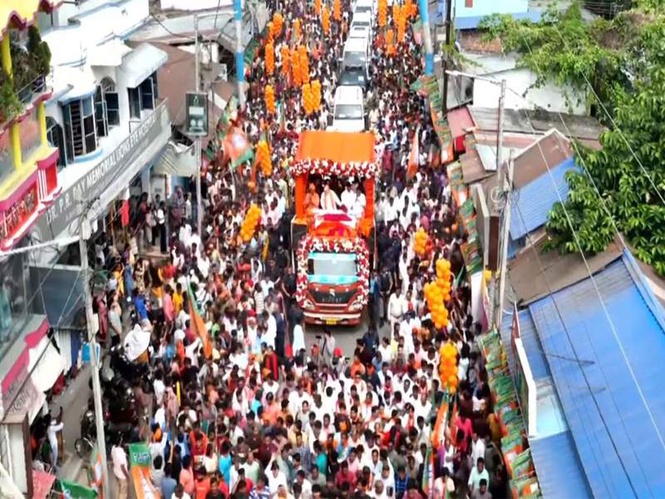 Image from: West Bengal: Amit Shah holds roadshow in Kaliyaganj ahead of Assembly elections 2026