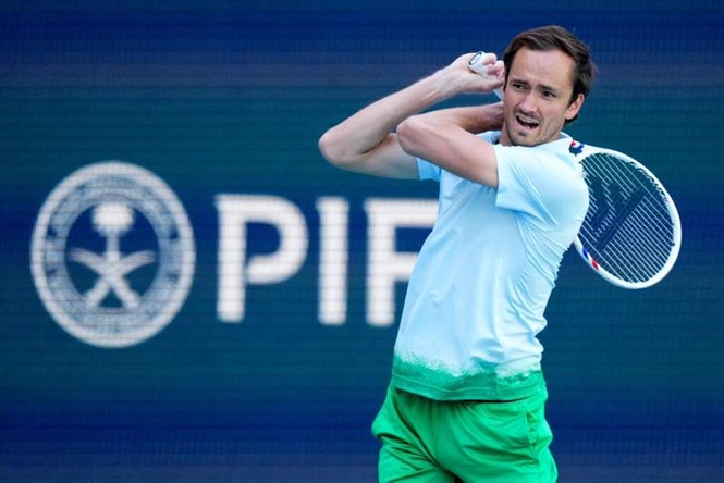 Image from: Andy Roddick reacts to Medvedev meltdown after brutal Monte Carlo loss