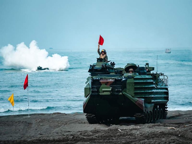 Image from: Taiwan detects 5 sorties of Chinese aircraft, 6 PLAN vessels, 3 ships around its territory