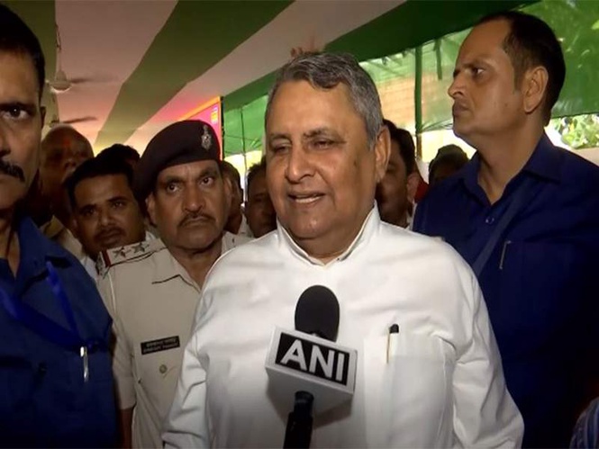 Image from: Nitish Kumar still our neta: Bihar Deputy CM designate Vijay Kumar Chaudhary