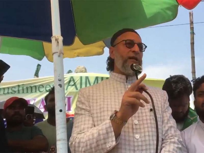 Image from: "TMC, BJP are brother and sister, fooling people of Bengal": Asaduddin Owaisi alleges lack of infrastructure in Muslim-majority areas