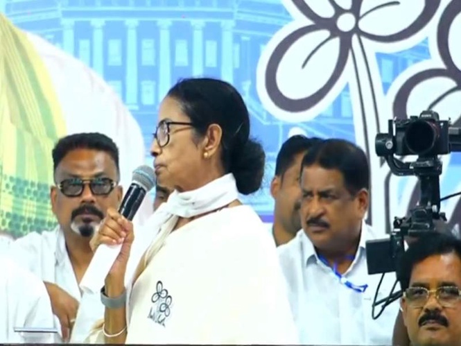 Image from: "BJP is oppressive, authoritarian, anti-women, anti-minority": Mamta Banerjee