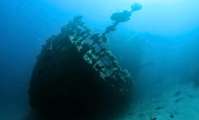 Image from: 3,000 Feet Beneath the Sea, Divers Accidentally Found a Legendary Pirate Ship That Haunted Europe for Centuries