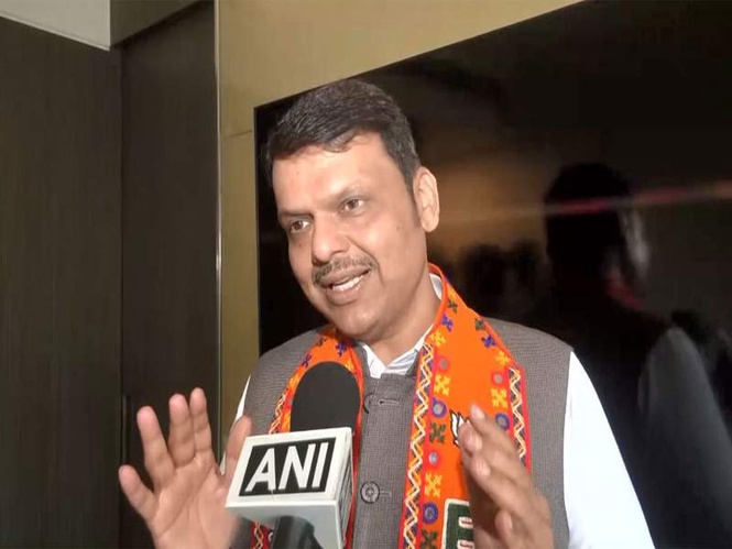 Image from: "Dar ke aage jeet hai": Maharashtra CM Devendra Fadnavis campaigns for BJP win in West Bengal