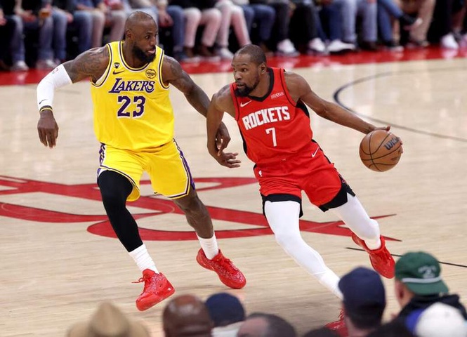 Image from: LeBron James weighs in on Kevin Durant duel but highlights another Rockets factor