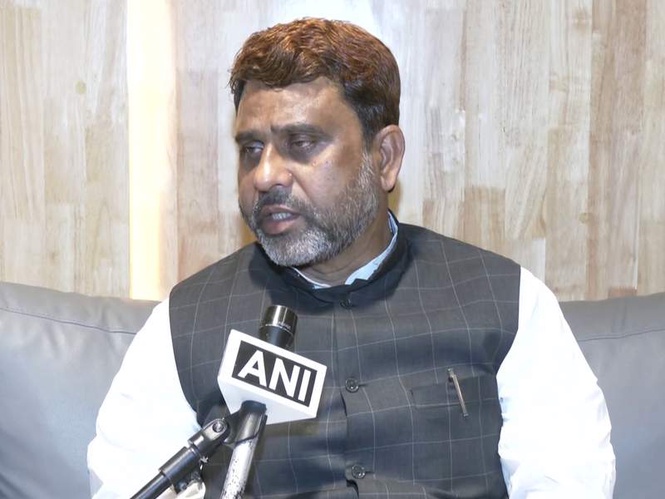 Image from: "We work on secular ideology...reports not satisfactory," says AIMIM Akhtarul Iman on withdrawing alliance with Humayun Kabir