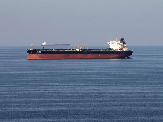 Image from: "Completely open": Iran restores Strait of Hormuz access for commercial vessels during Lebanon ceasefire