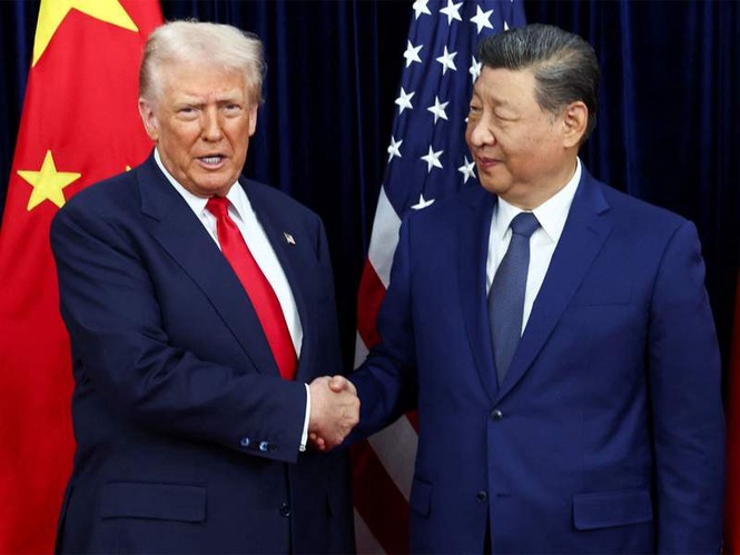 Image from: Trump says Chinese President Xi Jinping "very happy" about reopening of Strait of Hormuz