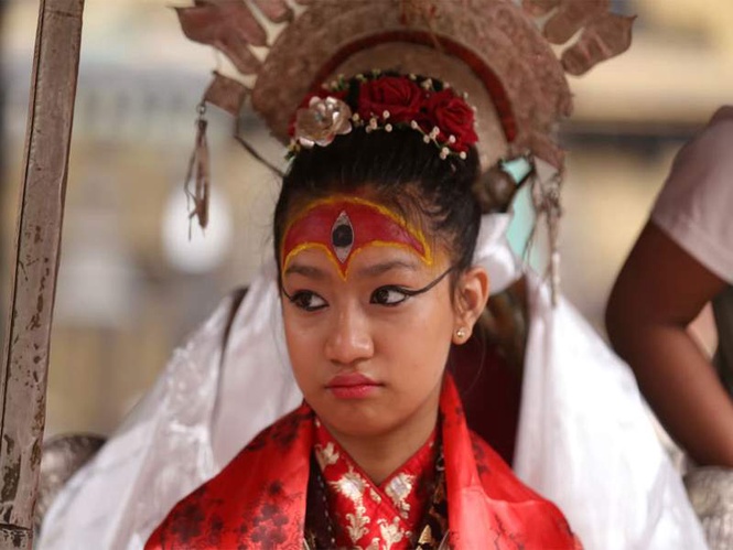 Image from: Nepal's longest chariot festival begins with ascension of "Red God"