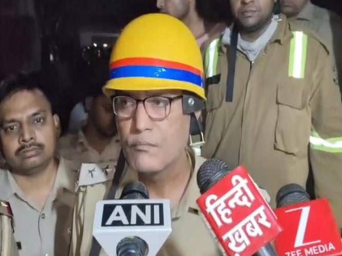 Image from: UP: Fire breaks out at vegetable market in Shikohabad; dousing ops underway