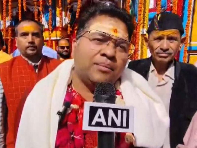 Image from: Kedarnath yatra begins as Panchmukhi Doli departs from Omkareshwar Temple
