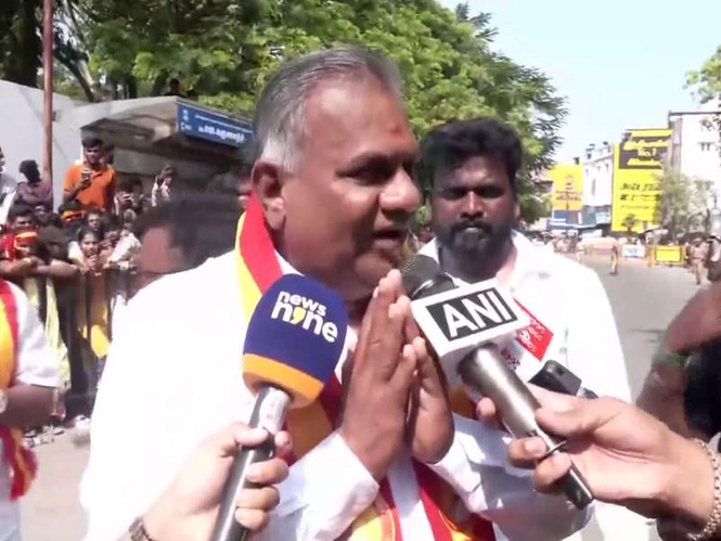 Image from: TVK General Secretary Anand offers prayers for Vijay's victory ahead of Tiruchirappalli East campaign