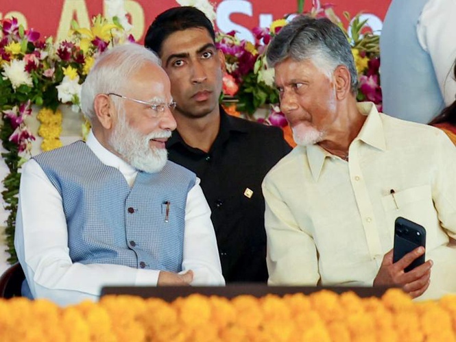 Image from: PM Modi wishes "long and healthy life" to Andhra CM Chandrababu Naidu on his birthday