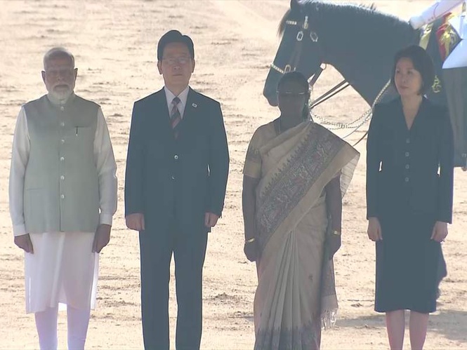 Image from: PM Modi attends ceremonial reception for South Korean President Lee Jae Myung at Rashtrapati Bhavan