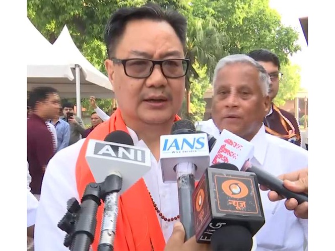 Image from: Kiren Rijiju pays floral tribute to Mahatma Basaveshwara on 895th birth anniversary at Prerna Sthal in Delhi