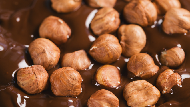 Image from: French pastry chef shares his tip for making homemade hazelnut spread (with less sugar)