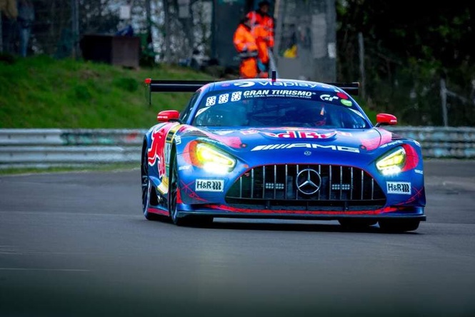 Image from: Max Verstappen praised for ‘extraordinary’ move during NLS5 Nurburgring race