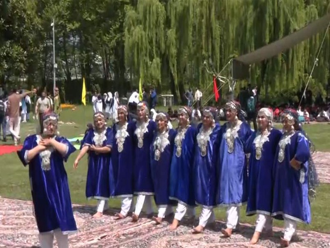 Image from: Kashmir's Department of Youth Services and Sports celebrates Spring Art Festival 2026 to celebrate cultural diversity