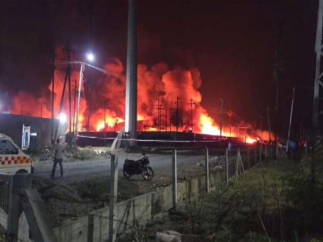 Image from: Madhya Pradesh: Massive fire breaks out at waste disposal plant in Dhar