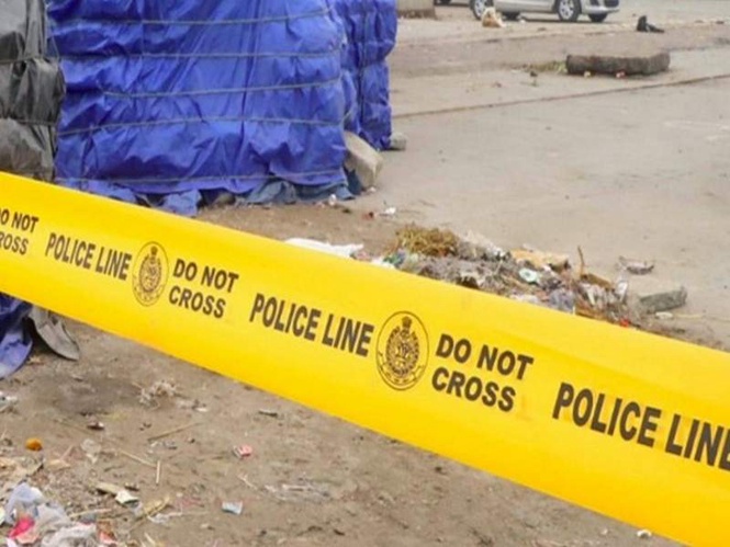 Image from: Tamil Nadu: Omni bus crashes into stationary cement mixer lorry near Kovilpatti; 20 injured